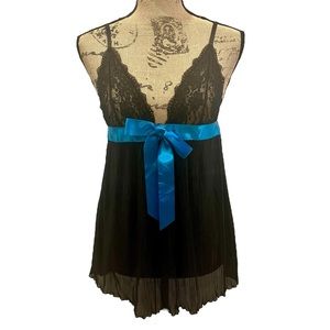 2006 Vintage Victoria’s Secret Sexy Little Things Plisse and Lace Slip S…